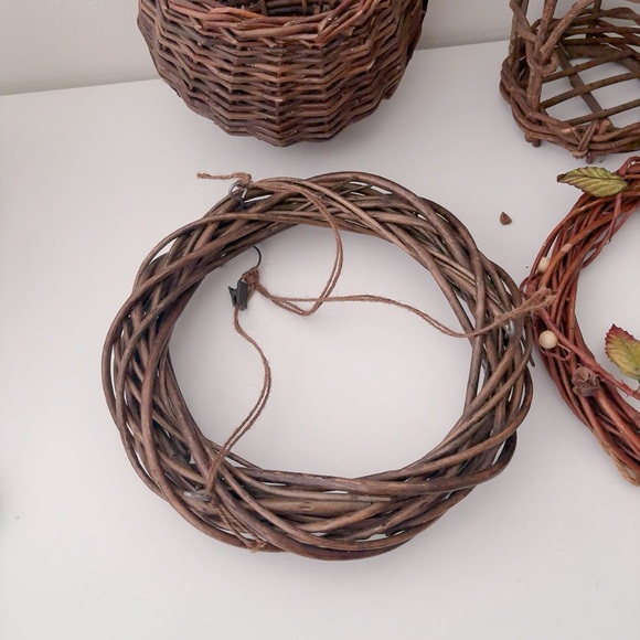 Anthropologie 3pcs grapevine wreath and woven storage basket / home decor - Picture 5 of 13